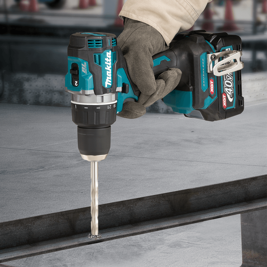 Makita Cordlees Driver Drill 40V DF002GZ