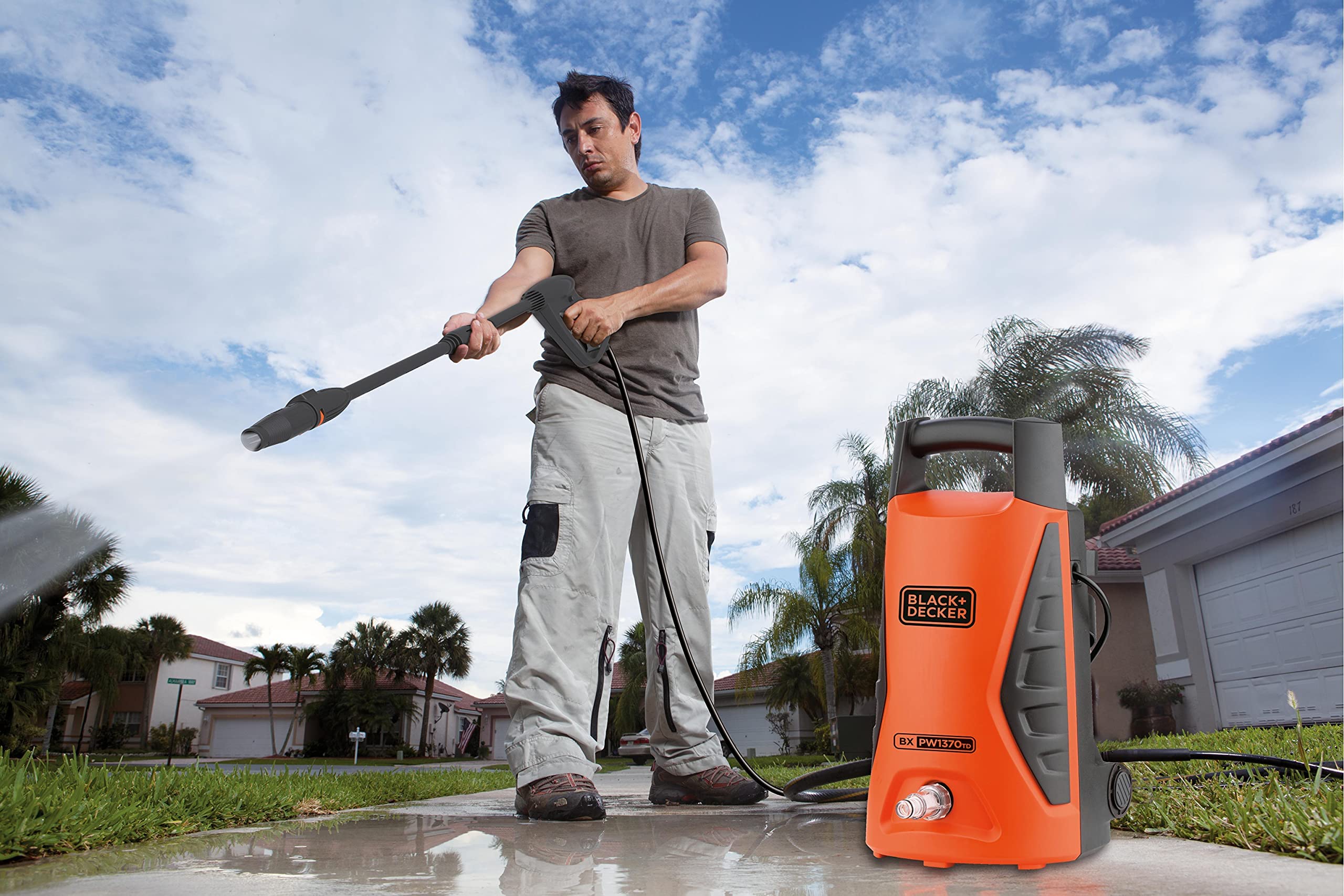 Black & Decker High Pressure Washer 1300W 100Bar